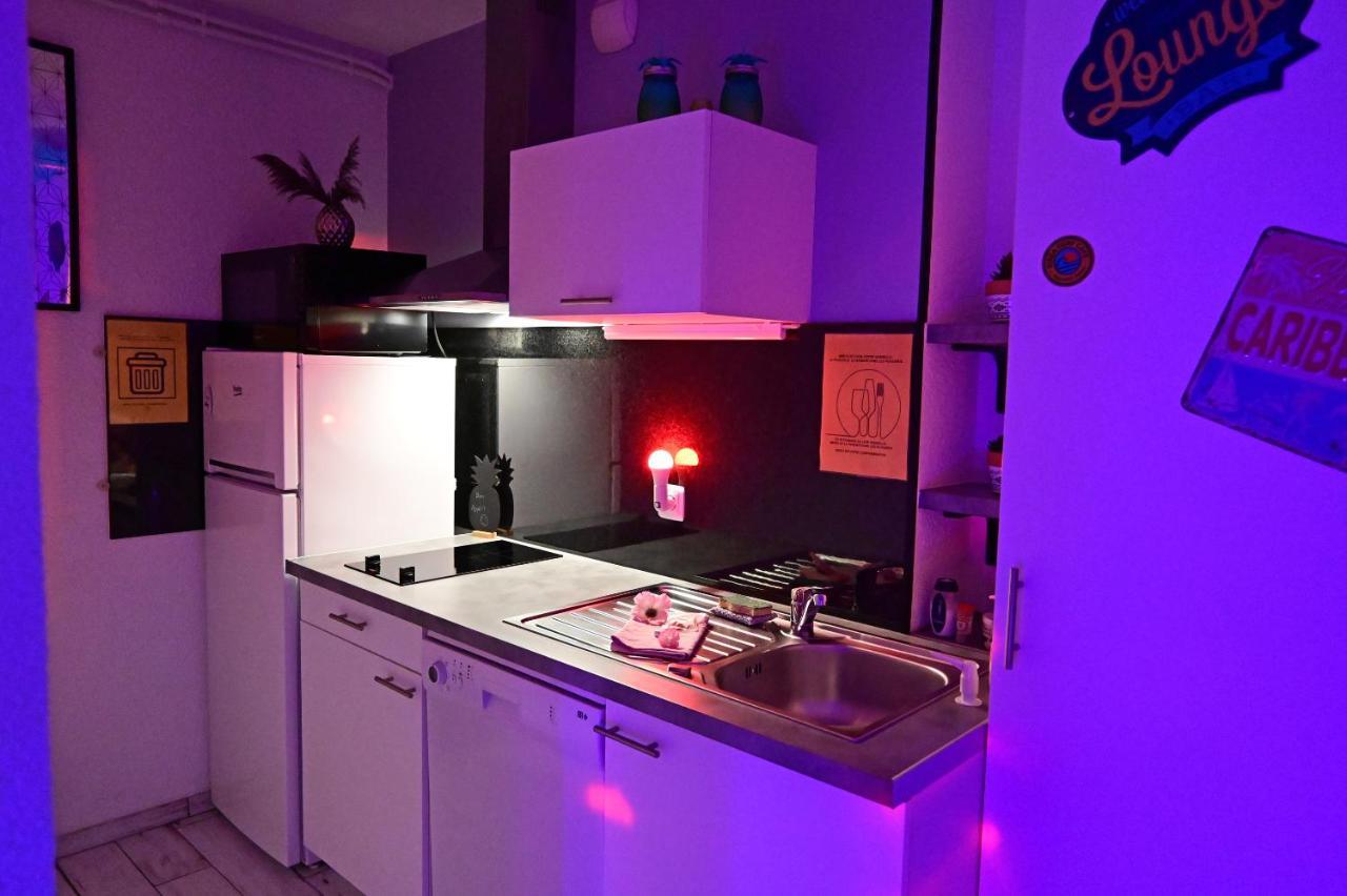 Apartment Luxe Sauna Privatif Et Grand Bain Jacuzzi A Deux A Biscarosse Pour Nuit Romantique Avec Decoration Led Et Bougies Biscarrosse