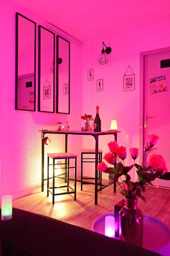 Luxe Sauna Romantique: Biscarosse Getaway Apartment